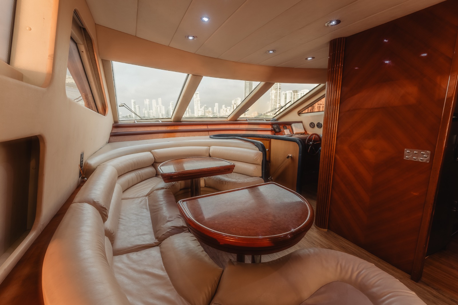 Azimut sealand yacht 70