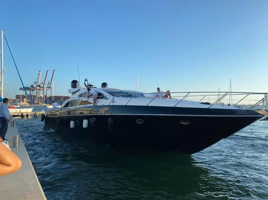 72 ft Sunseeker Yacht