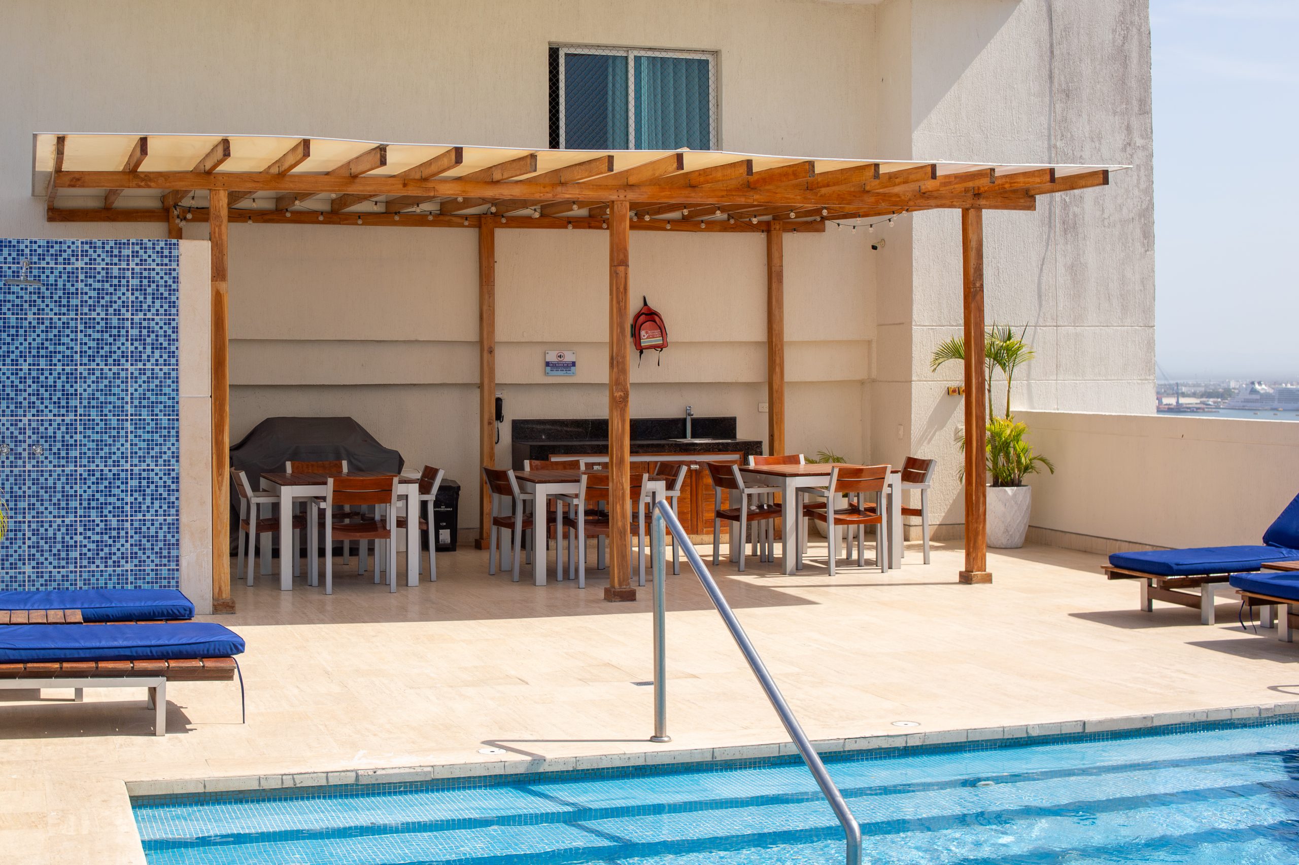 2 bedrooms apartment