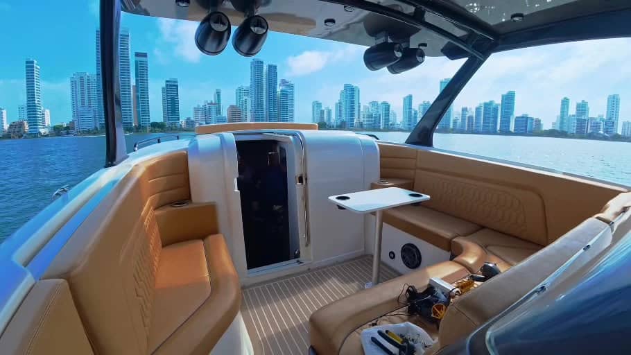 best luxury boat in cartagena