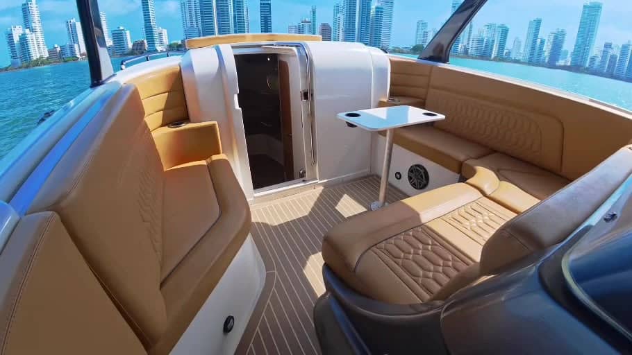 best luxury boat in cartagena