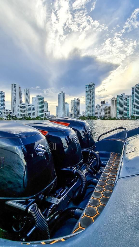 Best speedboat rental