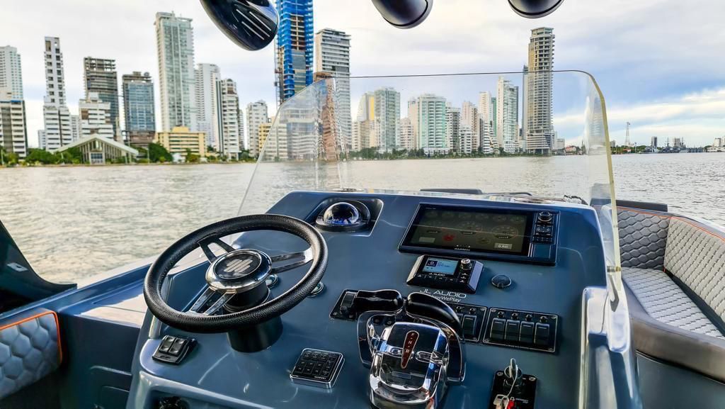 40 ft speeedboat