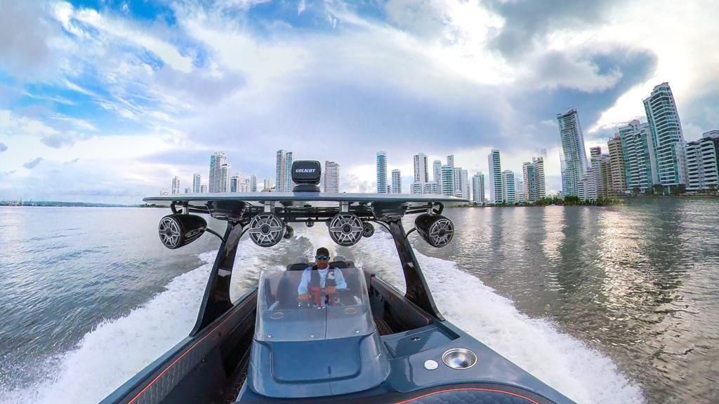 luxury speedbot 40ft