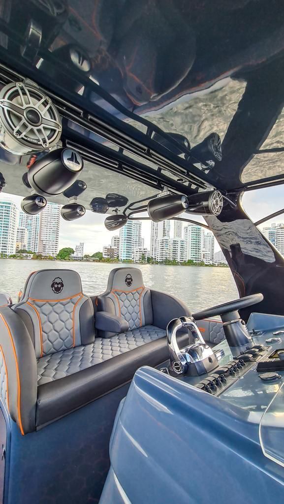luxury speedbot 40ft